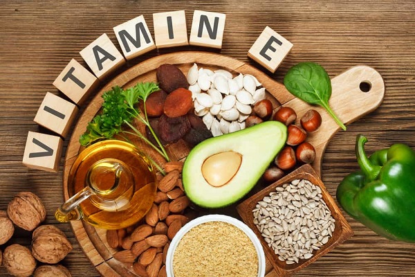 Trị nám tàn nhang bằng cách bổ sung các thực phẩm chứa vitamin e